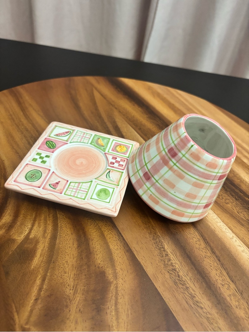 Yankee Candle Vintage Pink Plaid With Fruit Summer Small Jar Topper and Plate